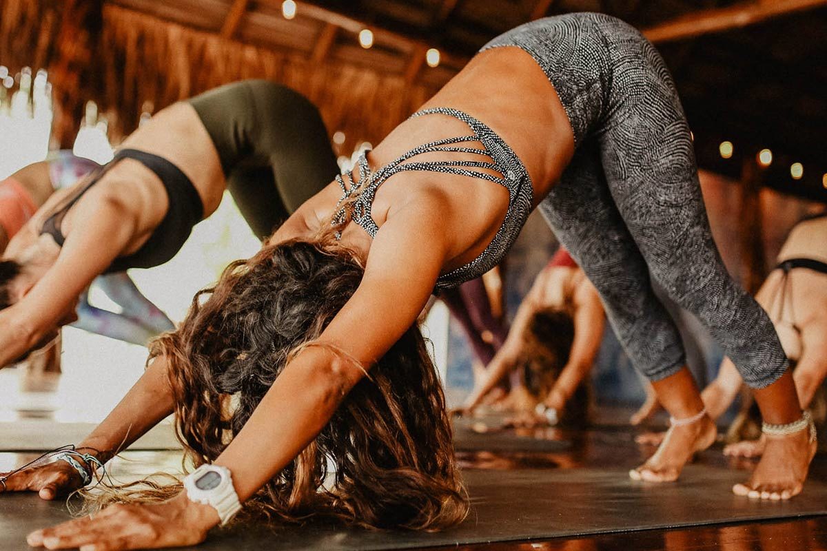 gallery-yoga-image19-pop-1600