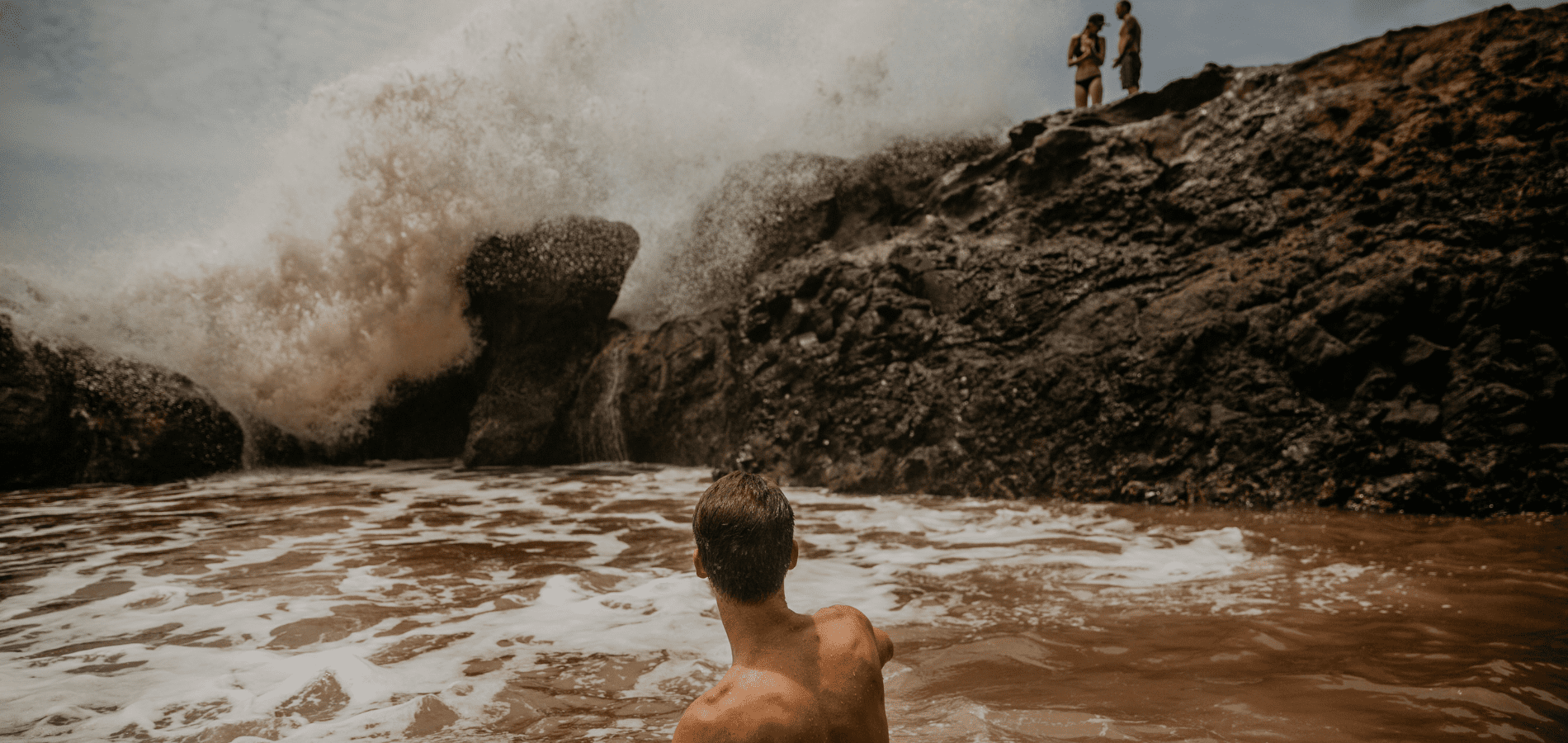 TidePoolGuy_1900x900