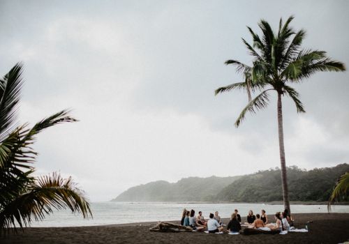 The Benefits of Attending a Holistic Healing Retreat: A Comprehensive Guide