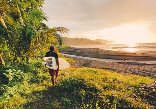 Panama's Surf Scene: Exploring Hidden Gems and Popular Breaks