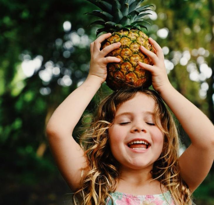 OceanPineapple_730x700 Young girl with pineapple