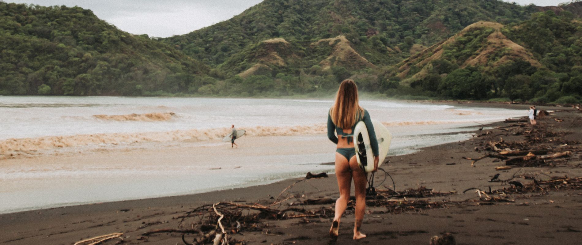 SurferGirlGuanico_1900x800