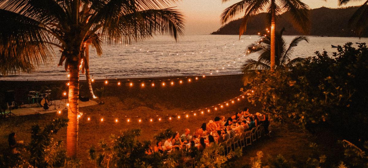 BeachfrontDinner_1200x550